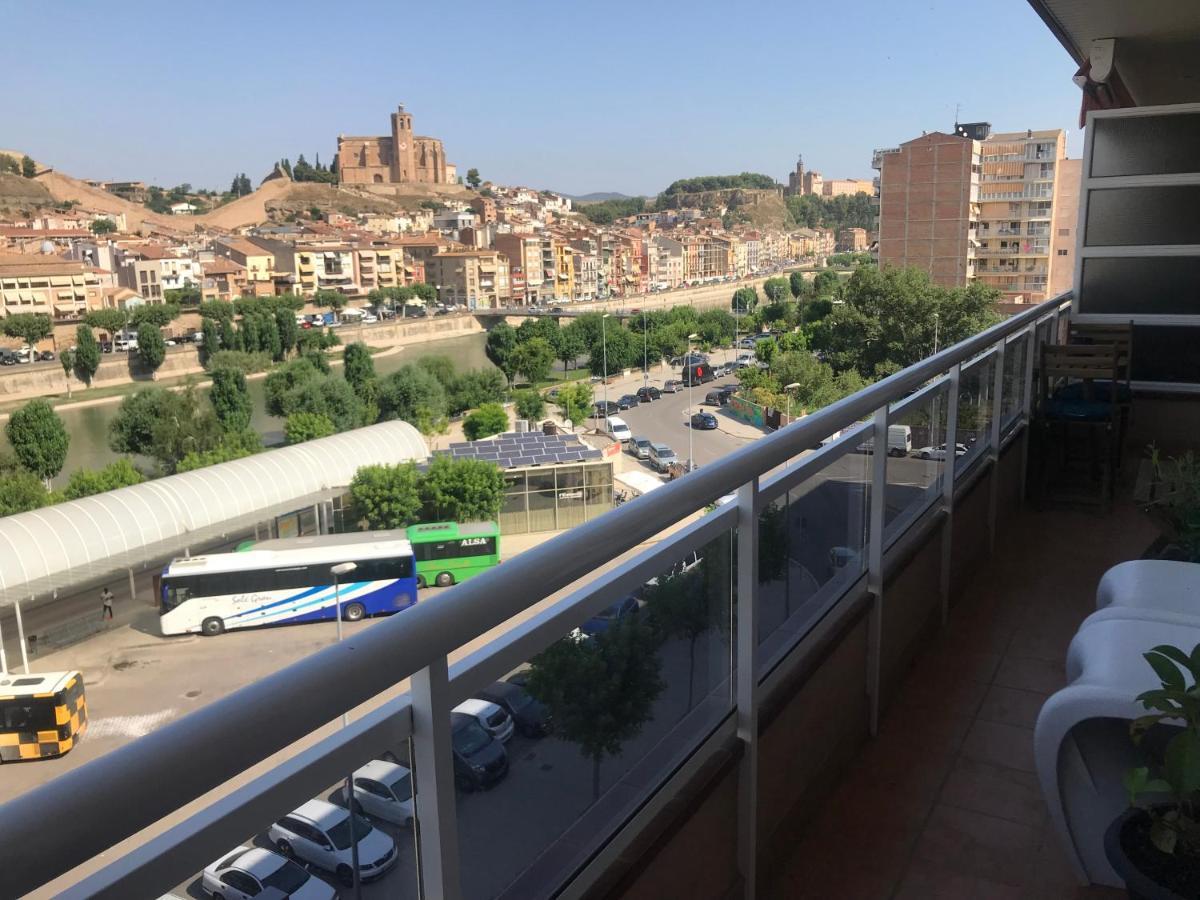 Apartamento Recien Reformado Con Vistas Al Rio Balaguer Luaran gambar